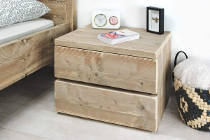 SteigerhoutennachtkastjeHydenmetlades