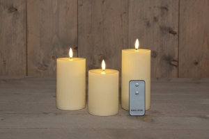 BO3Pcs3DWickIvoryRibbelCandle75X1012515cmRusti-Annascollection