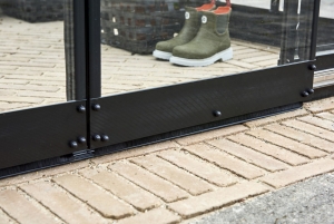 TuinkasQube812zwartveiligheidsglas3mm1Halls-Royalwell