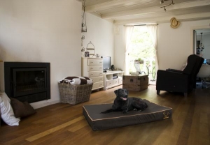 BodyguardRoyalBedSBrown