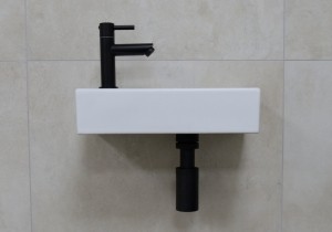 MuellerMiniRhea36x18x9cmfonteinsetmatwitmetzwartekraanlinks