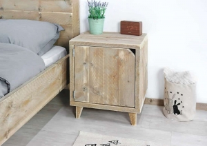 SteigerhoutennachtkastjeRevaoppootjes