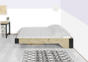 SteigerhoutenbedBrunizwevendmetstalenhoeken