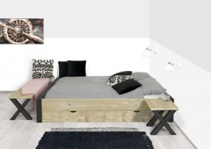 SteigerhoutenbedMinametindustrieelframe