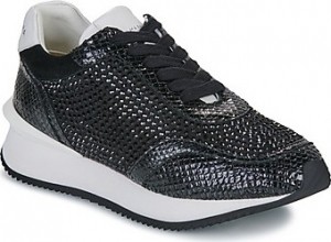 LageSneakersALMAENPENAI241210