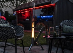GreenFlameBPH-R80-AOutdoorPelletLoungeHeater-445x36x1295cm-TerrasverwarmerTuinhaardPatioHeater
