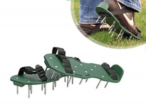 GrasBeluchtingsSandalenmet26Spijkers-Gazonbeluchting