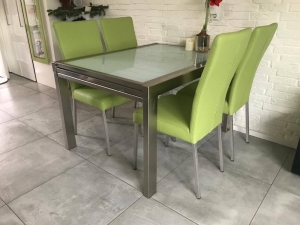Setvan4lereneetkamerstoelen-felgroenleer-EchtleerModernontdekdeveleLeersoortenenKleurenbijShopX