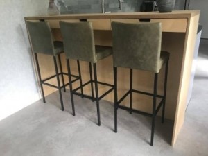 Setvan3lerenbarstoelen-groenleer-EchtleerModernontdekdeveleLeersoortenenKleurenbijShopX