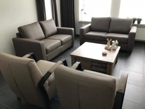 Setvan2lerenbankenmethoutenpoten-bruinleer-EchtleerModernontdekdeveleLeersoortenenKleurenbijShopX