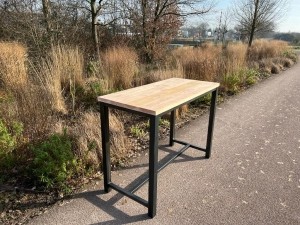 Douglassta-bartafelAidanmetstalenpoten