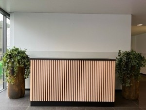 EikenhoutentoonbankEllenmetakoestischepaneel