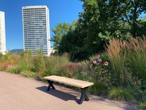 IndustrieelbankjeCruzdouglashout