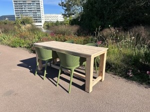 TuintafelStelladouglashout