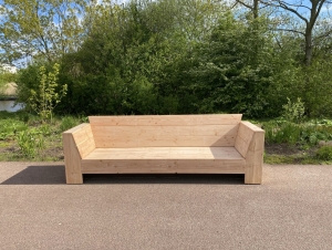 DouglashoutentuinbankRiannemetschuinearmleuningen