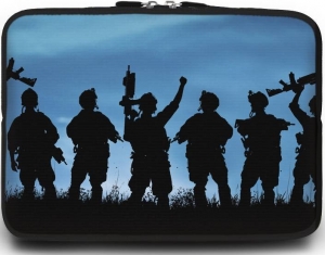 MacbookenLaptopsleeve-133inch-Soldaten