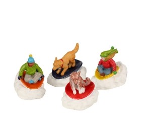 DogSnowSaucerFunSetOf4Kerst-Lemax
