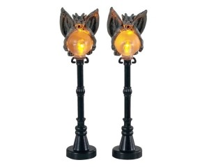 Gargoylelamppostsetof2bo45v-Lemax