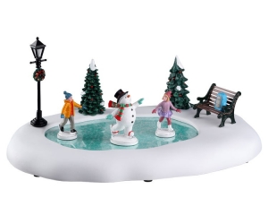 FrostyGoesIceSkatingBO45VKerst-Lemax