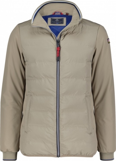 NewZealandAucklandWinterjasRutamoyonoTARGREY2XL