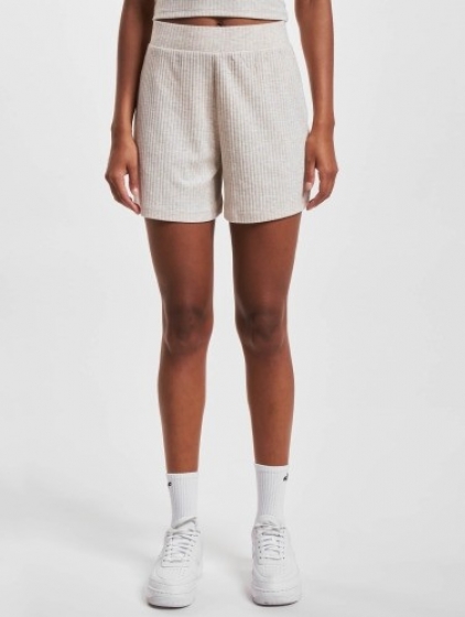 OnlyshortsOnlemmaJrsinbeige