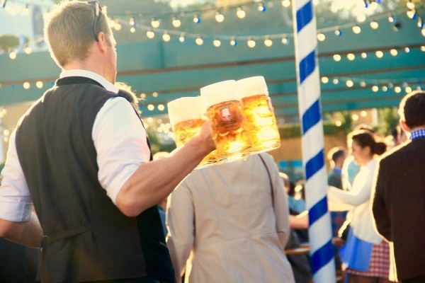 11-oktoberfestcoverjpg