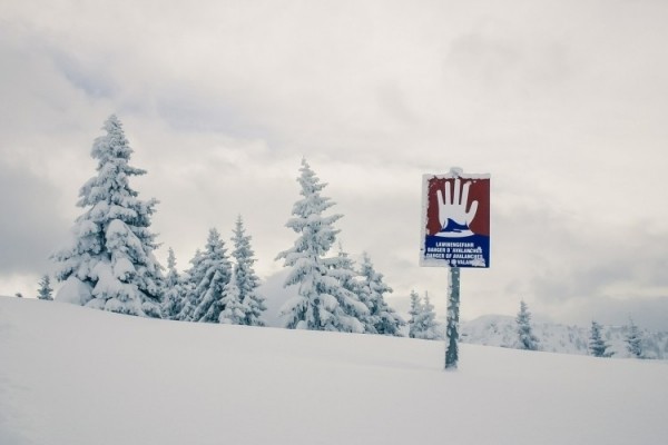 333370-lawineveiligheidcoverjpg